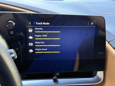 Used 2023 Chevrolet Corvette Stingray Premium Conv w/ Z51 Performance Package image 21