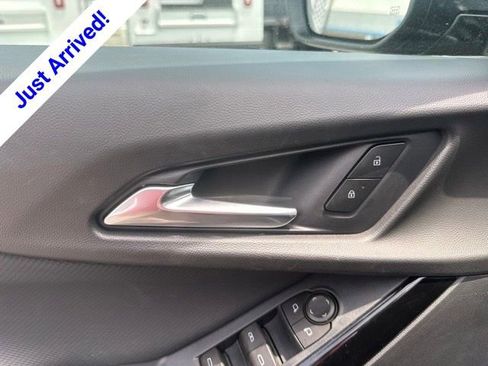 New 2026 Chevrolet Equinox LT w/ Convenience Package II FWD image 12