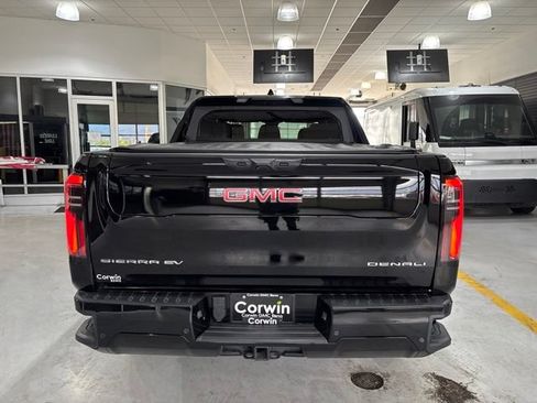 Used 2026 GMC Sierra EV Denali AWD/4WD image 5