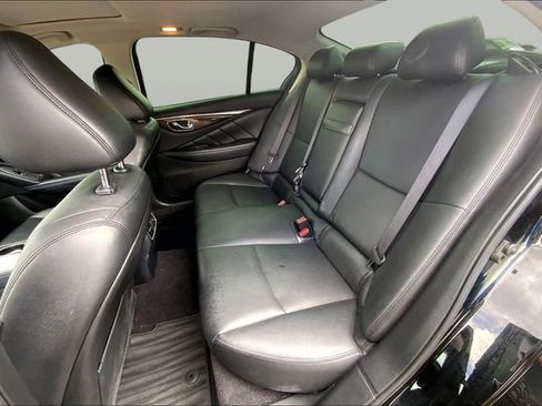 Used 2018 INFINITI Q50 Luxe w/ Essential Package (3.0T Luxe) AWD/4WD image 18