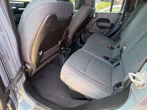 Used 2025 Jeep Gladiator Rubicon w/ Safety Group image 23