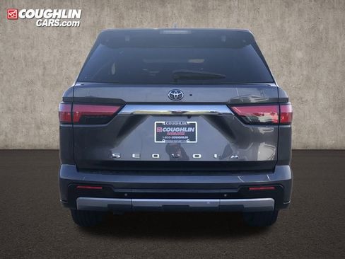 Used 2023 Toyota Sequoia Limited image 6
