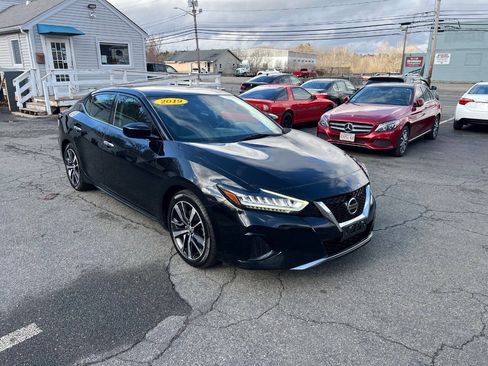 Used 2019 Nissan Maxima 3.5 S w/ Floor Mat Group FWD image 2