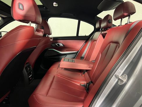 Used 2025 BMW 330i xDrive Sedan w/ M Sport Package AWD/4WD image 33