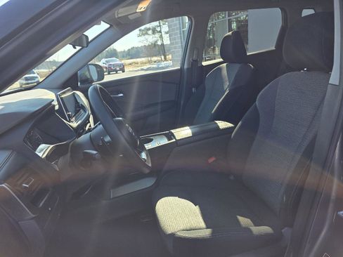 Used 2023 Nissan Rogue SV image 23