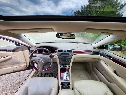 Used 2004 Lexus ES 330 image 12