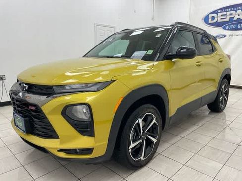 Certified 2023 Chevrolet TrailBlazer RS w/ Sun and Liftgate Package AWD/4WD image 18