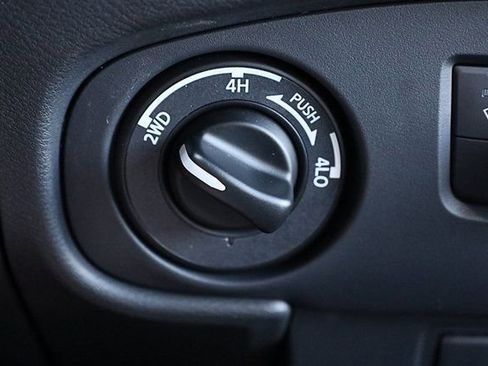 Used 2024 Nissan Frontier PRO-4X w/ Off-Road Protection Package image 38