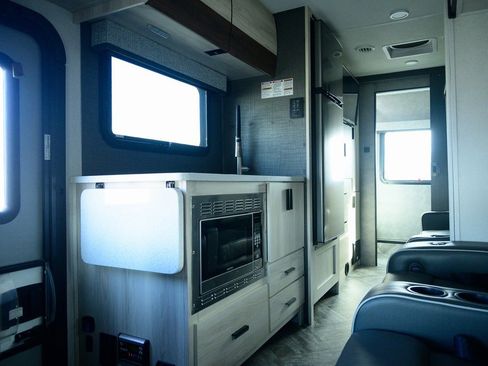 Used 2020 Mercedes-Benz Sprinter 3500 image 14