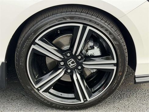 Used 2025 Honda Accord Sport image 25