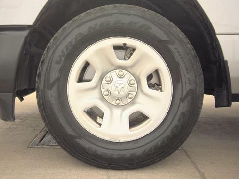 Used 2024 RAM 1500 Tradesman AWD/4WD image 4