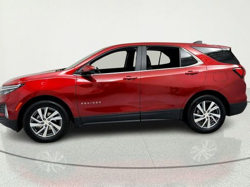 Certified 2024 Chevrolet Equinox LT w/ LPO, Floor Liner Package FWD image 2