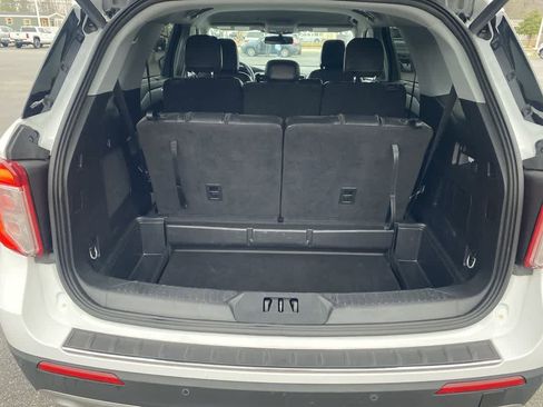 Used 2023 Ford Explorer Limited image 24