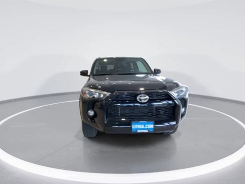 Used 2019 Toyota 4Runner SR5 Premium AWD/4WD image 3
