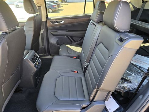 New 2026 Volkswagen Atlas SEL image 7