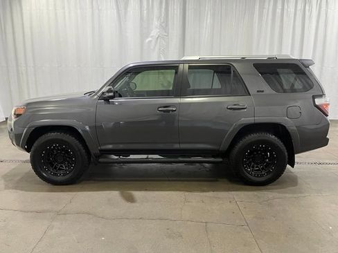 Certified 2018 Toyota 4Runner SR5 Premium AWD/4WD image 7