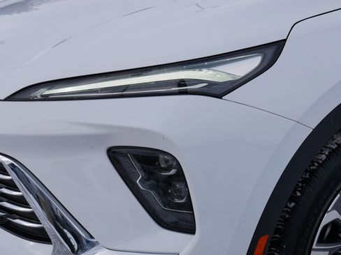 Used 2025 Buick Envision Preferred image 16