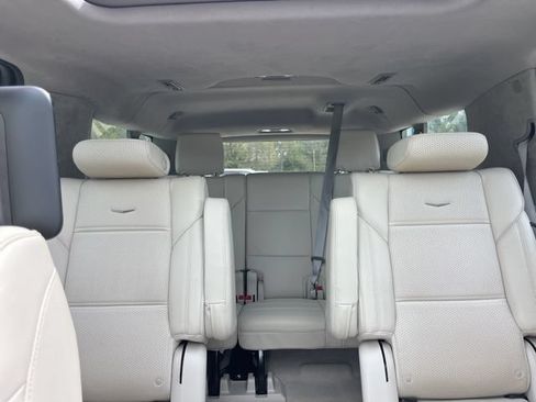 Used 2023 Cadillac Escalade ESV Premium Luxury Platinum RWD image 48