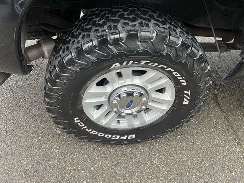 Used 2014 Ford F250 Platinum AWD/4WD image 16