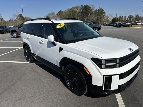 Used 2025 Hyundai Santa Fe Calligraphy image 3