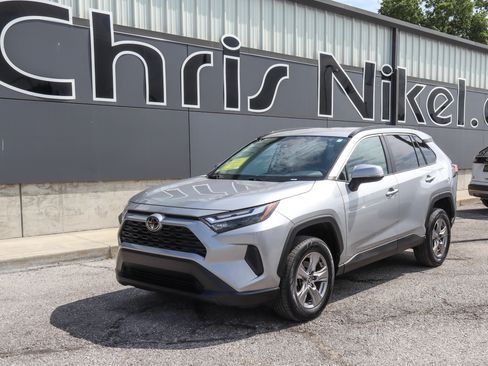 Used 2024 Toyota RAV4 XLE FWD image 1