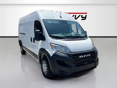 Used 2023 RAM ProMaster 2500 FWD image 1