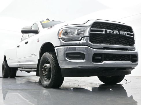 Used 2020 RAM 3500 Tradesman w/ Chrome Appearance Group AWD/4WD image 37