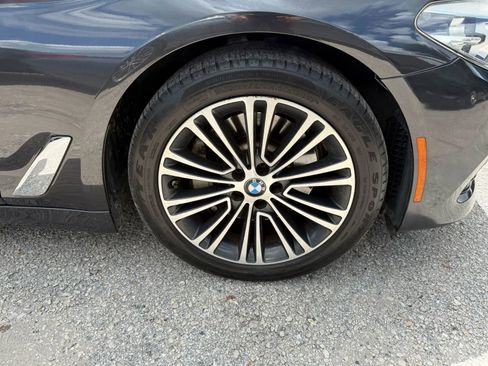 Used 2018 BMW 540i image 24