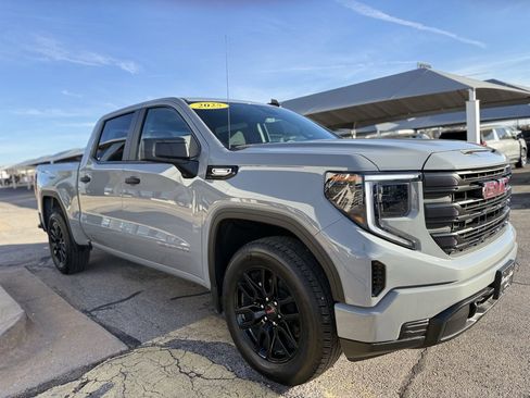 Used 2025 GMC Sierra 1500 Pro w/ Graphite Edition image 3