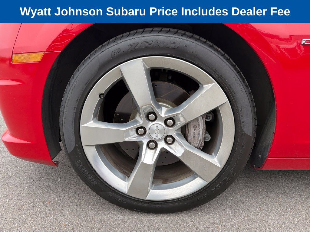 Used 2010 Chevrolet Camaro SS w/ RS Package RWD image 2