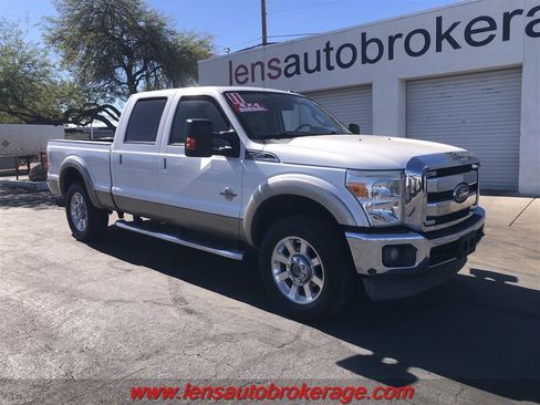 Used 2011 Ford F250 Lariat w/ Lariat Ultimate Pkg AWD/4WD image 2