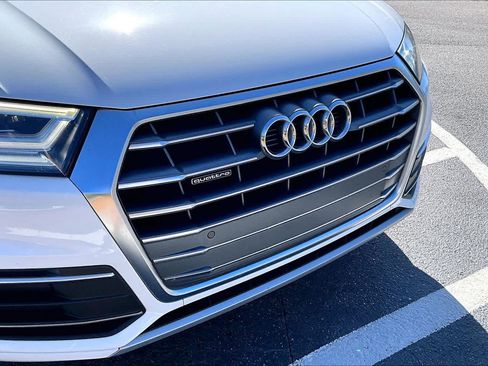 Used 2020 Audi Q5 2.0T Premium Plus w/ Premium Plus Package AWD/4WD image 29