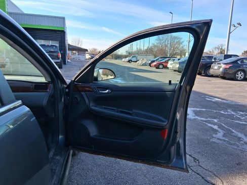 Used 2011 Chevrolet Impala LT image 8