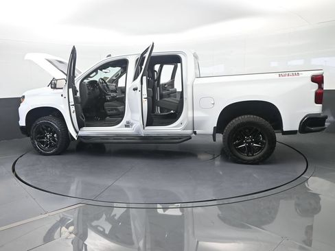 Used 2024 Chevrolet Silverado 1500 Custom Trail Boss AWD/4WD image 78