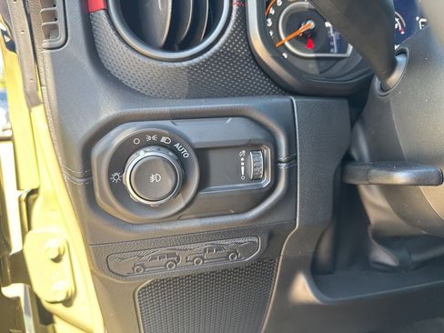 New 2026 Jeep Wrangler Unlimited Rubicon image 17