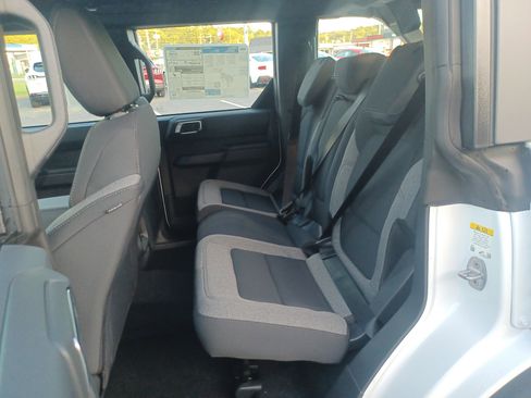 New 2025 Ford Bronco 4-Door image 12
