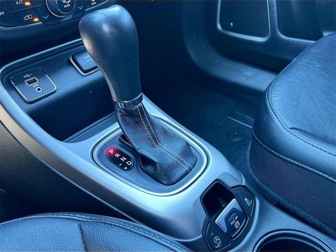 Used 2021 Jeep Compass 80th Special Edition w/ Sun and Sound Group image 17