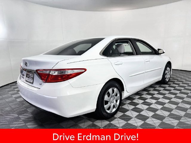 Certified 2017 Toyota Camry LE FWD image 23