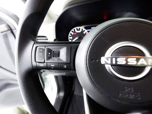 Used 2023 Nissan Rogue SV AWD/4WD image 35