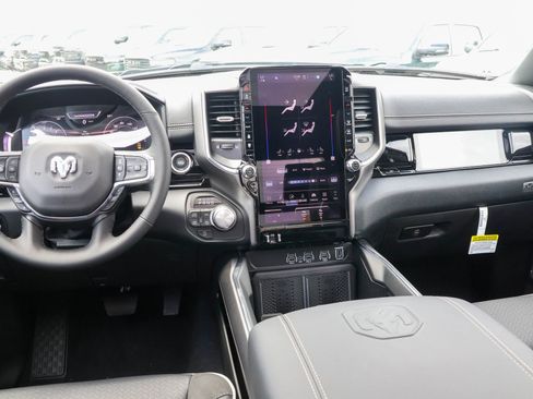 New 2026 RAM 1500 Laramie AWD/4WD image 16