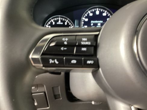 Used 2025 MAZDA MAZDA3 Hatchback w/Premium Plus Pkg AWD/4WD image 22