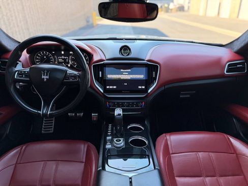 Used 2023 Maserati Ghibli Modena RWD image 17