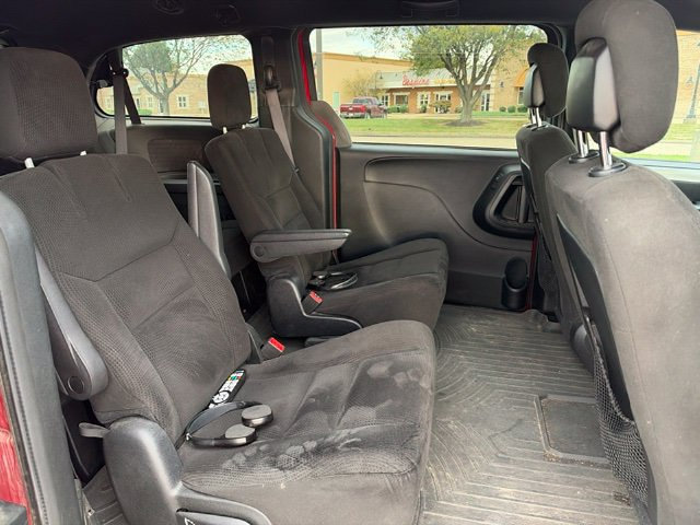 Used 2015 Dodge Grand Caravan SXT w/ Blacktop Package FWD image 7