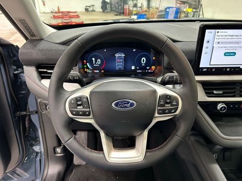 New 2026 Ford Explorer Active w/ Active Comfort Package AWD/4WD image 15