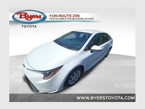 Used 2025 Toyota Corolla LE FWD image 1