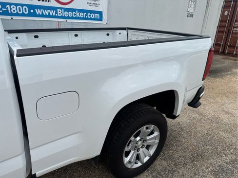 Used 2021 Chevrolet Colorado LT w/ Safety Package RWD image 16