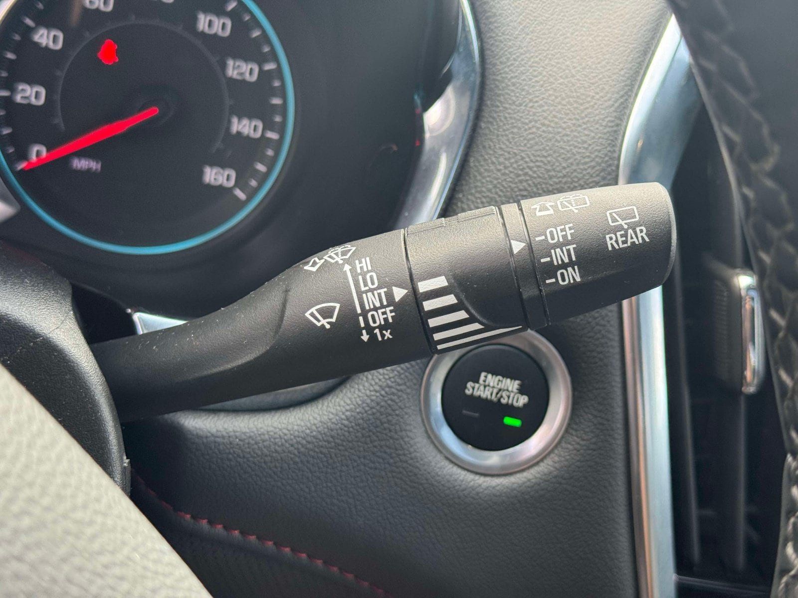 Used 2023 Chevrolet Traverse RS AWD/4WD image 25