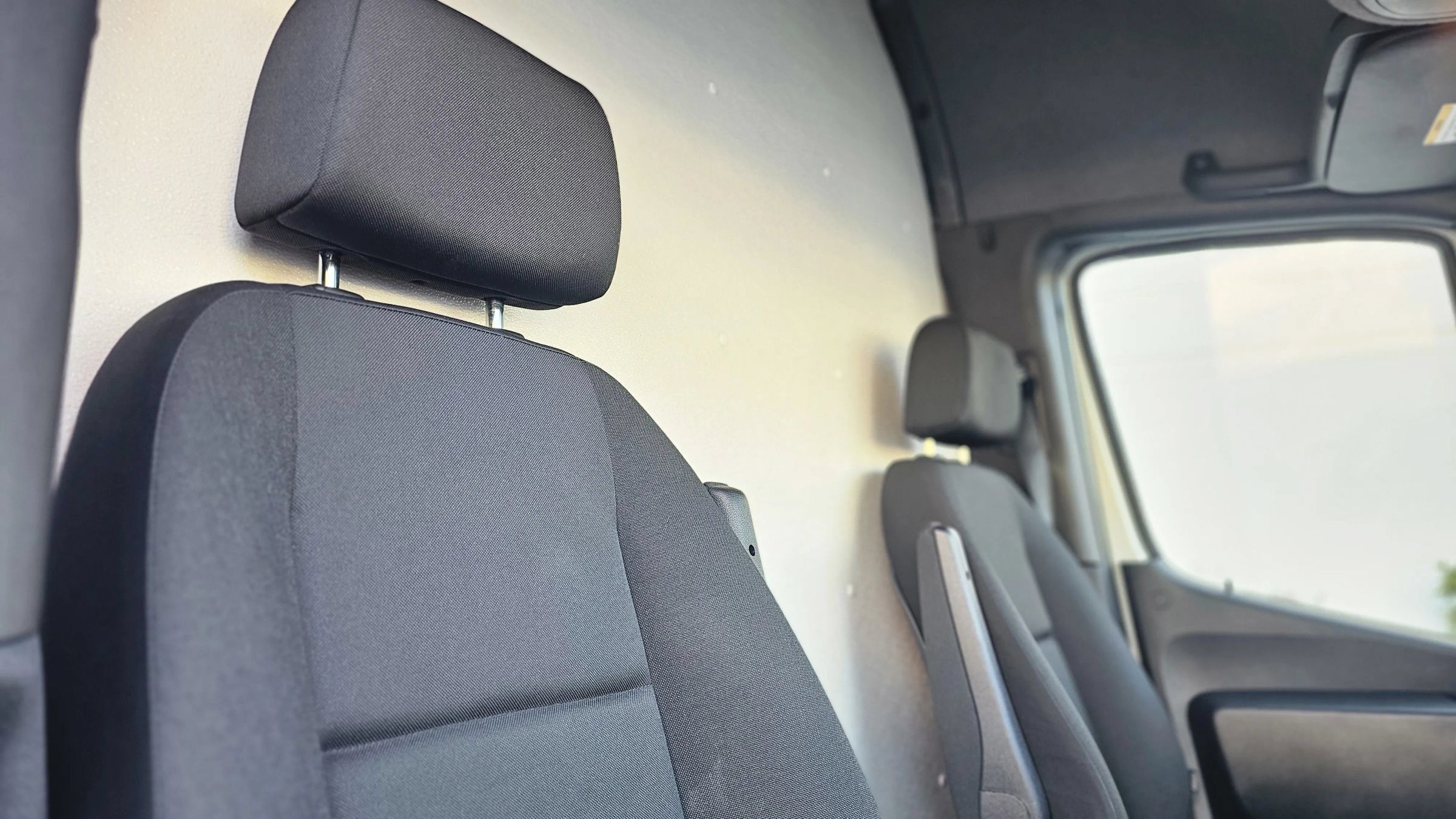 Used 2020 Mercedes-Benz Sprinter 2500 image 37