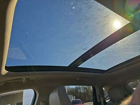 Used 2022 Lincoln Nautilus Reserve image 25