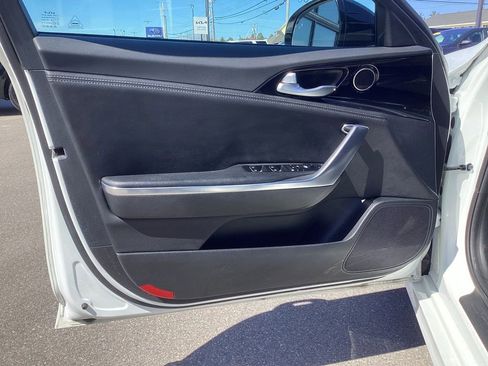 Certified 2022 Kia Stinger GT-Line AWD/4WD image 11